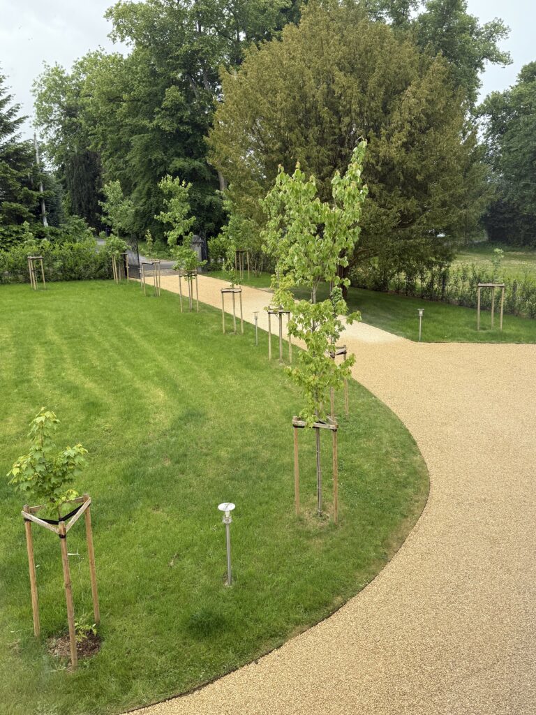 Diana Rénovation allée gravier plantation espace vert sur mesure cloture haie Liege Spa - Diana Rénovation - Immo Valorisation