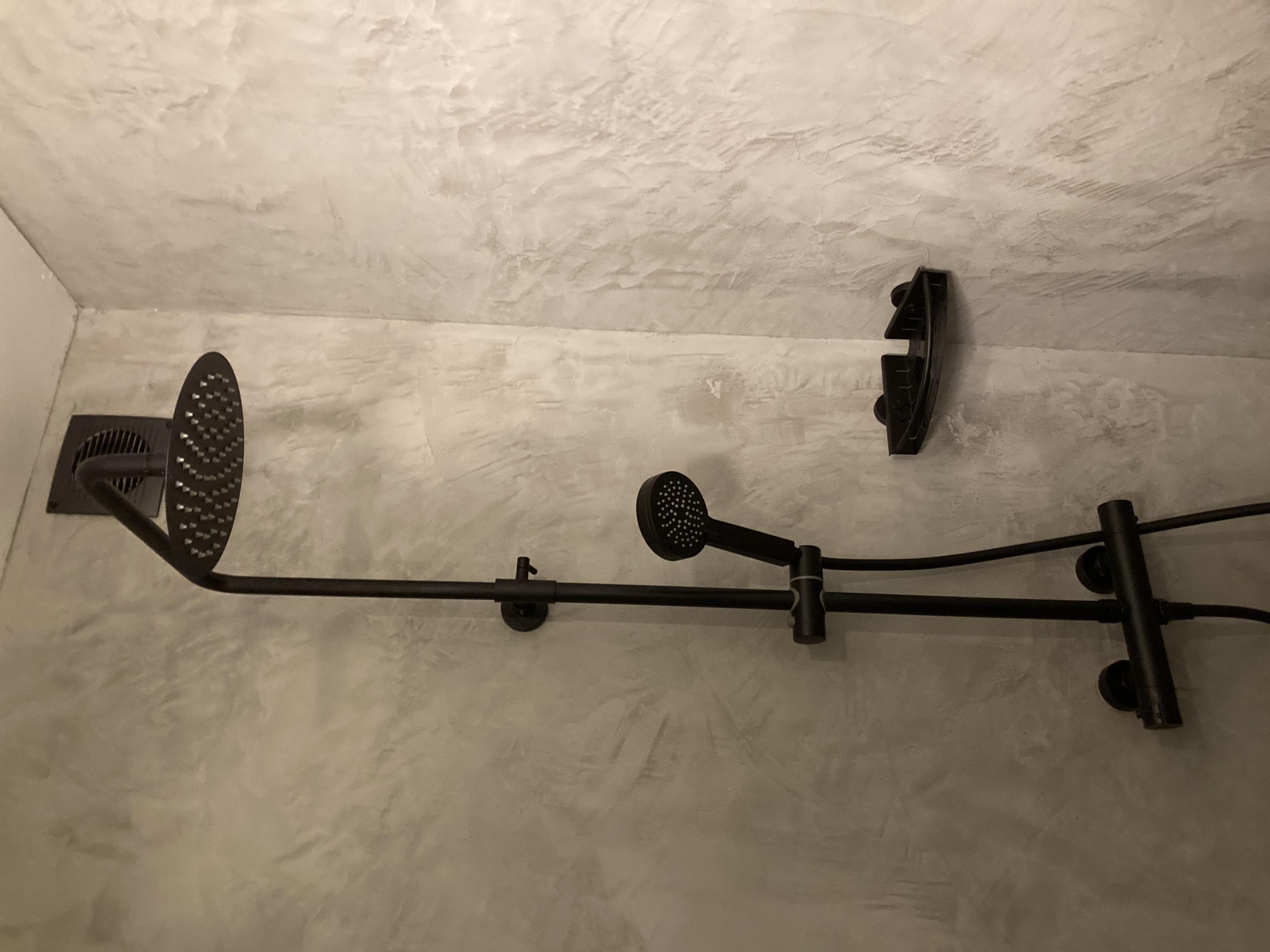 diana-renovation-creation-douche-sur-mesure-mortex-chantier-electricite - Diana Rénovation - Immo Valorisation