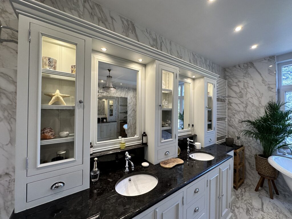 diana-renovation-creation-vip-salle-de-bain-cottage-electricite-miroir-luxueux - Diana Rénovation - Immo Valorisation