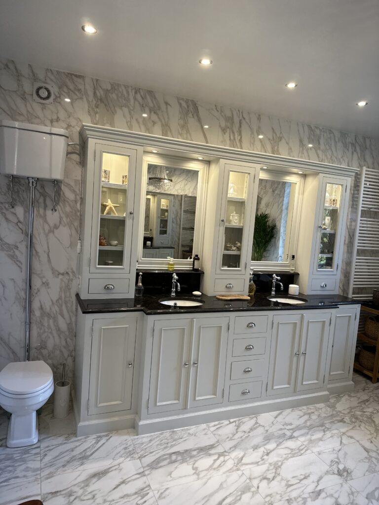diana-renovation-grande-salle-de-bain-bien-etre-design-integral-haut-de-gamme-isolation-eclairage - Diana Rénovation - Immo Valorisation