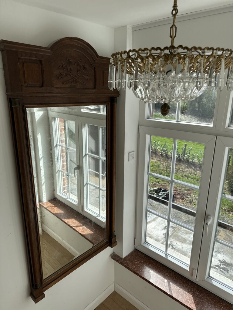 diana-renovation-liege-electricien-installation-luminaire-lustre-applique-spot - Diana Rénovation - Immo Valorisation