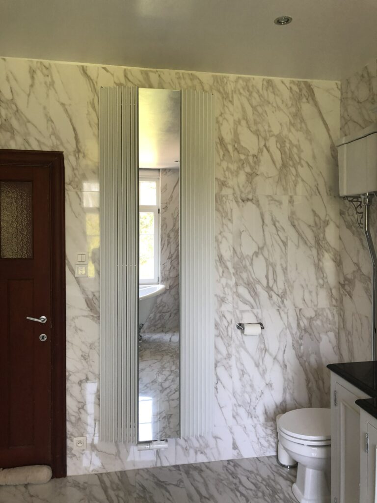 diana-renovation-wc-reservoir-suspendu-marbre-salle-de-bain-desing-spa-primes-electricite - Diana Rénovation - Immo Valorisation